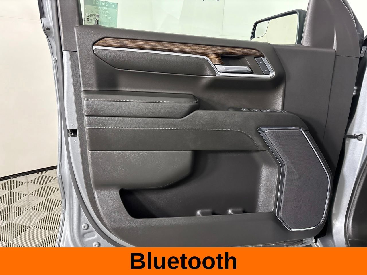 Used 2024 GMC Sierra 1500 Elevation AWD/4WD image 9