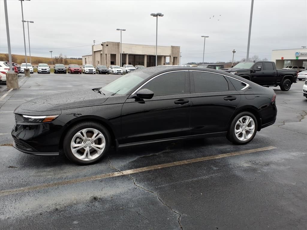 Used 2025 Honda Accord LX image 3