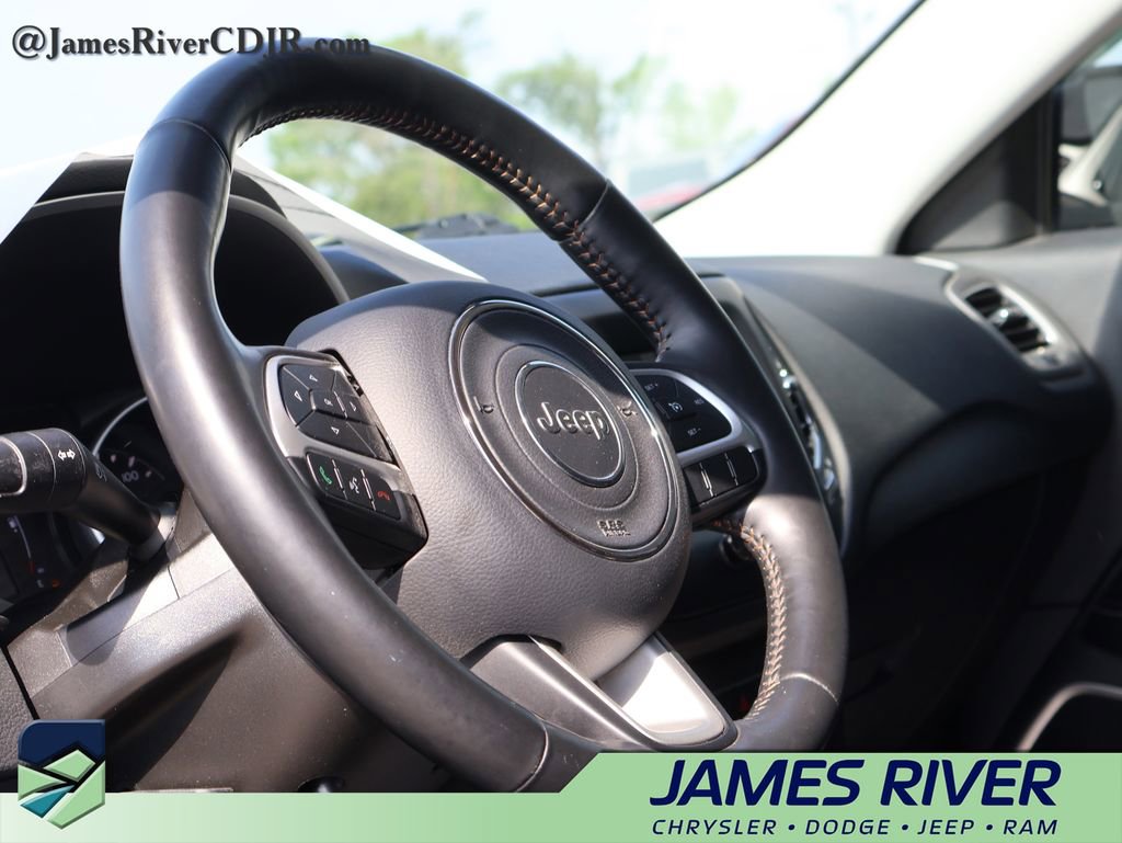Used 2019 Jeep Compass Latitude w/ Cold Weather Group image 27