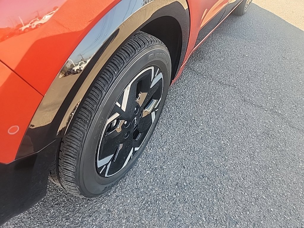 Certified 2023 Kia Niro Wave FWD image 14