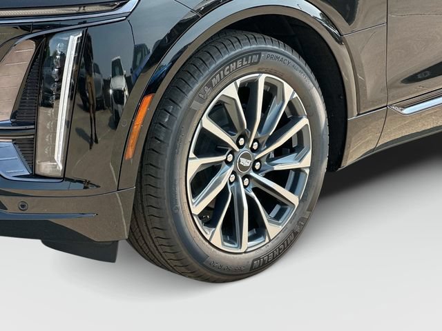 New 2026 Cadillac Lyriq Sport w/ LPO, Floor Liner Package AWD/4WD image 17