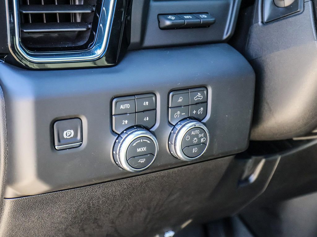 New 2026 GMC Sierra 3500 Denali w/ Denali Reserve Package AWD/4WD image 30