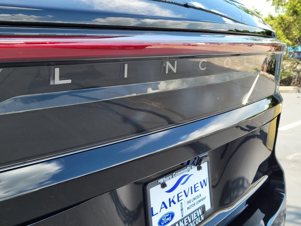 New 2026 Lincoln Navigator Reserve AWD/4WD image 32