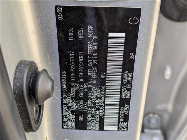 Used 2022 Toyota 4Runner SR5 AWD/4WD image 24