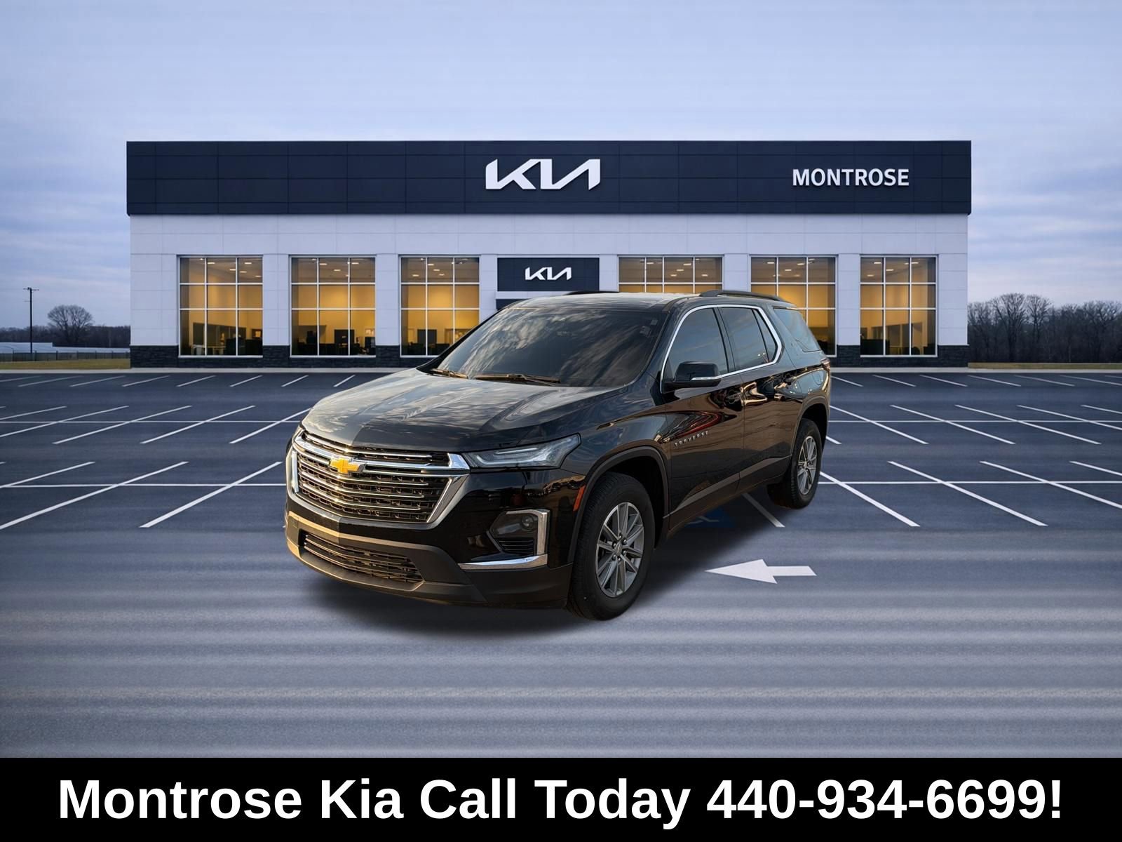 Used 2023 Chevrolet Traverse LT