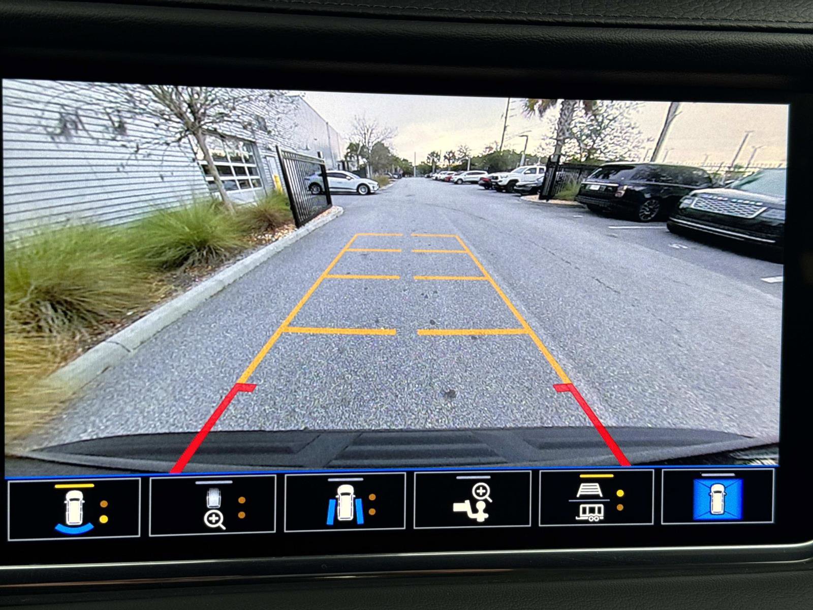 Used 2021 GMC Yukon XL Denali w/ Denali Ultimate Package image 26