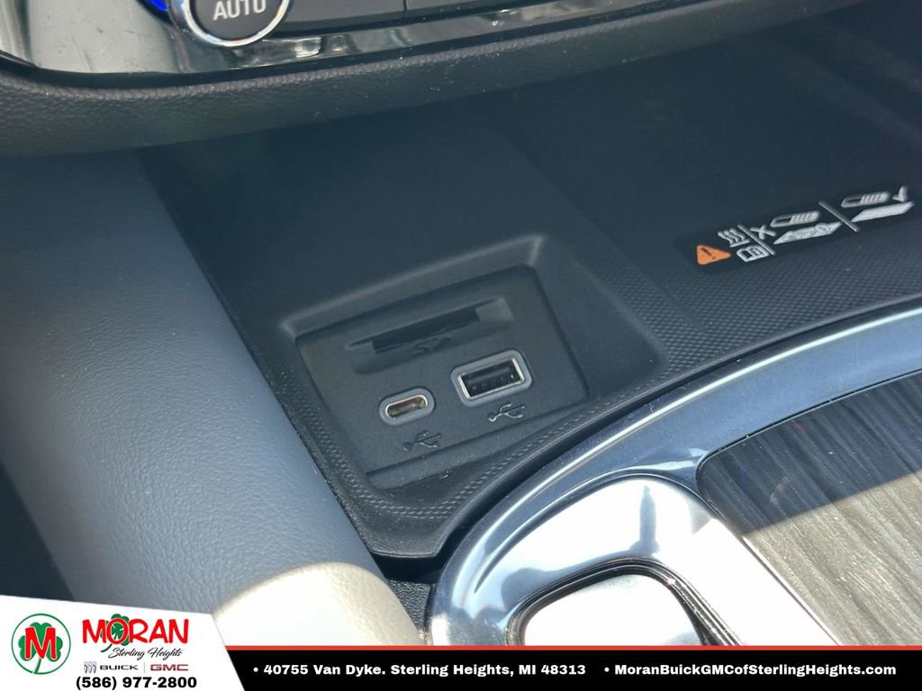 Certified 2024 Buick Enclave Essence w/ Sport Touring Edition FWD image 31