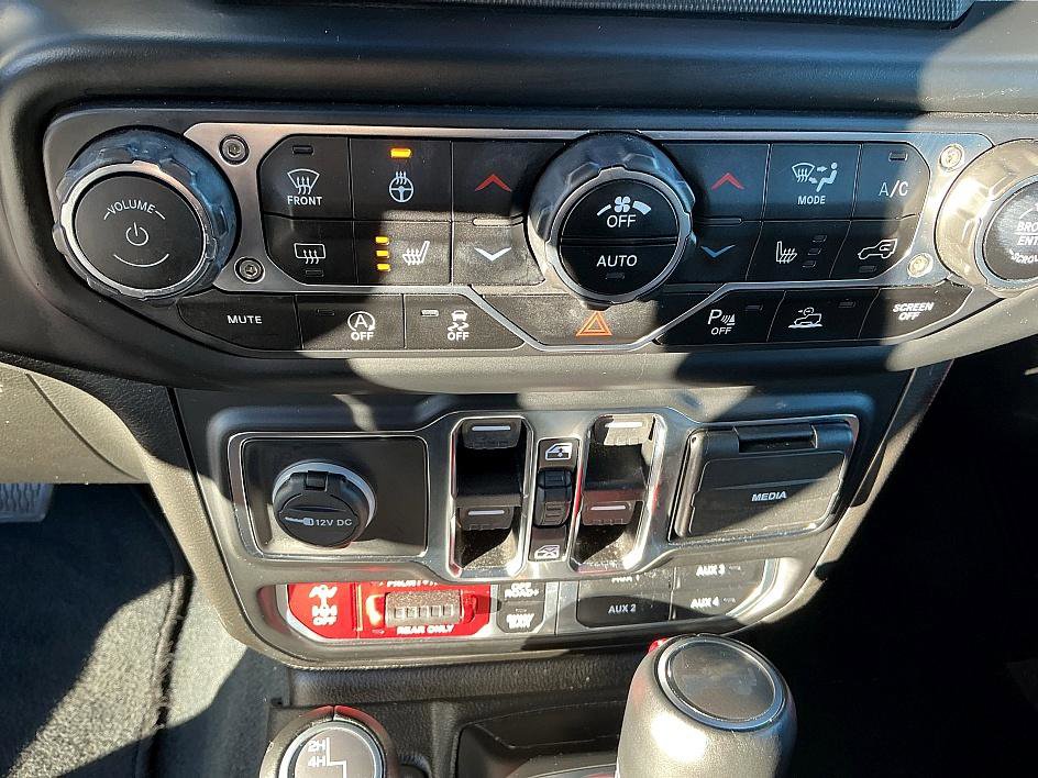 Used 2022 Jeep Wrangler Unlimited Rubicon w/ Xtreme Recon 35" Tire Package image 18