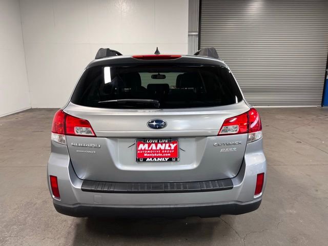 Used 2011 Subaru Outback 2.5i Limited image 4