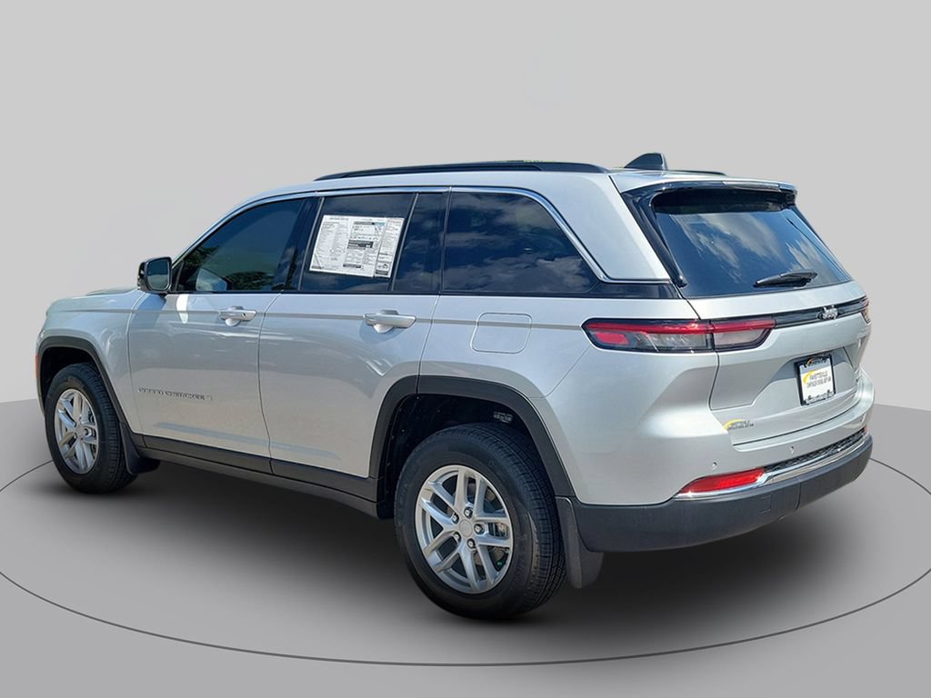 New 2026 Jeep Grand Cherokee Laredo X RWD image 5