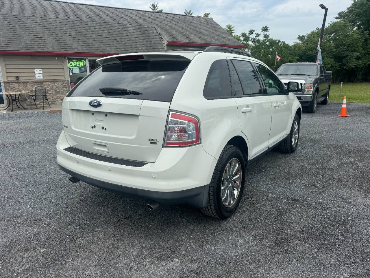 Used 2010 Ford Edge SEL AWD/4WD image 5