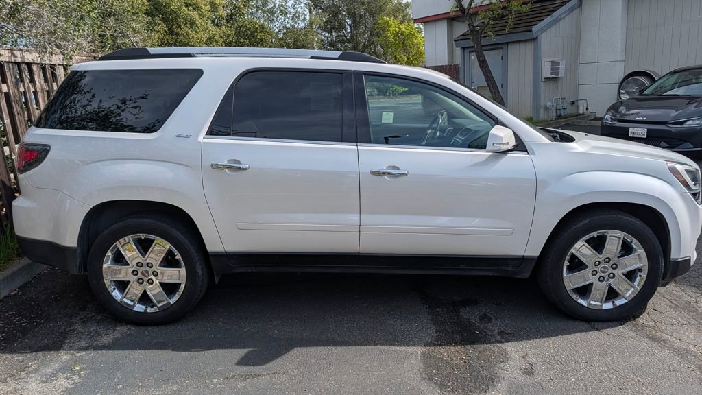 Used 2017 GMC Acadia Limited SLT image 10