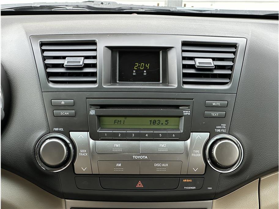 Used 2010 Toyota Highlander AWD - Colorado Owned image 23