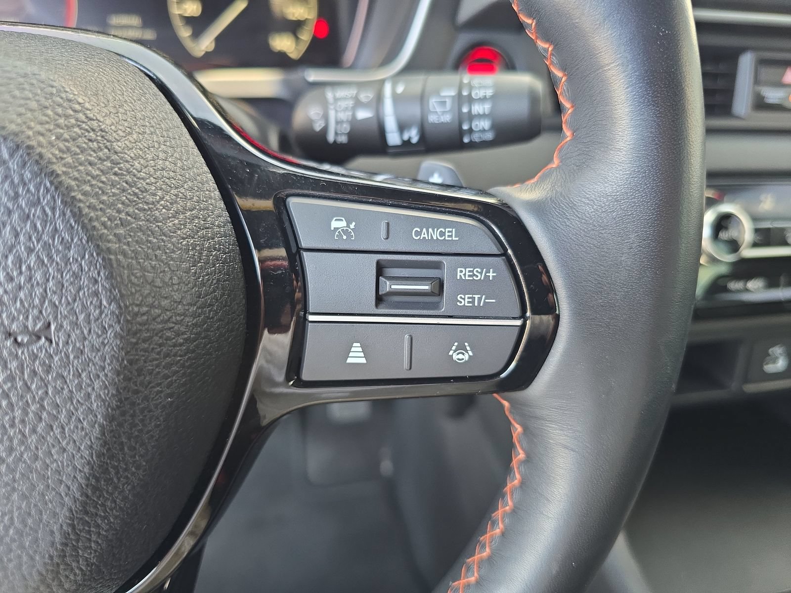Certified 2025 Honda Pilot Sport image 23
