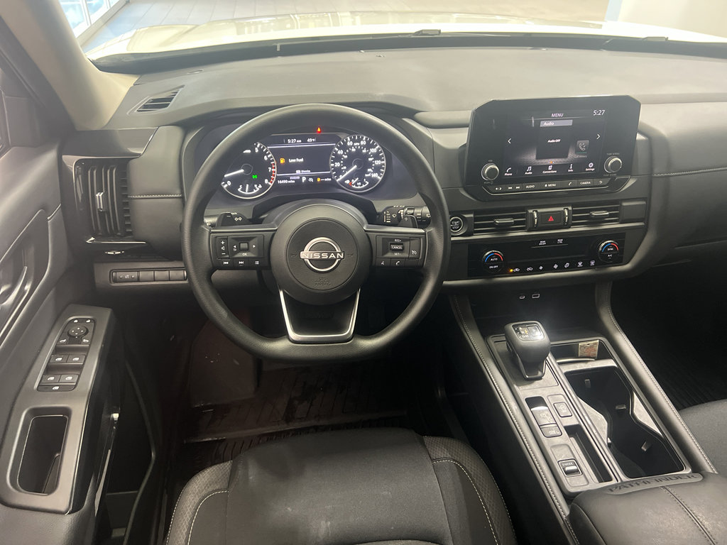 Used 2024 Nissan Pathfinder S image 7