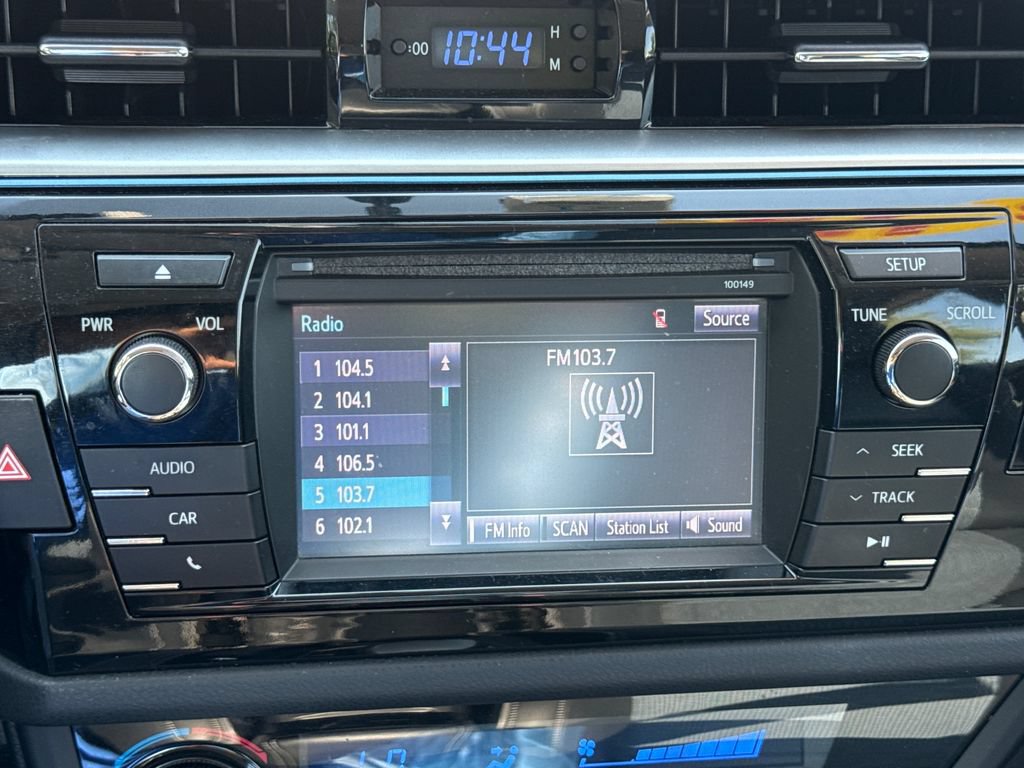 Used 2015 Toyota Corolla S FWD image 25