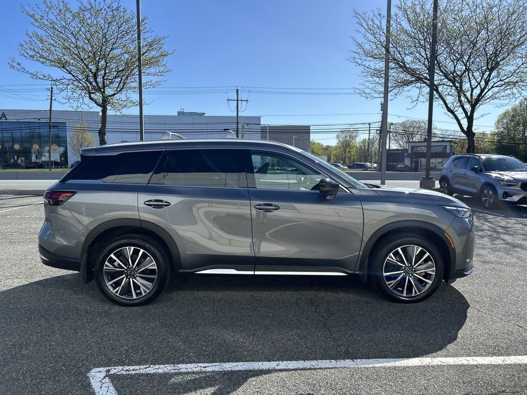 Certified 2026 INFINITI QX60 Luxe w/ Cargo Package AWD/4WD image 9