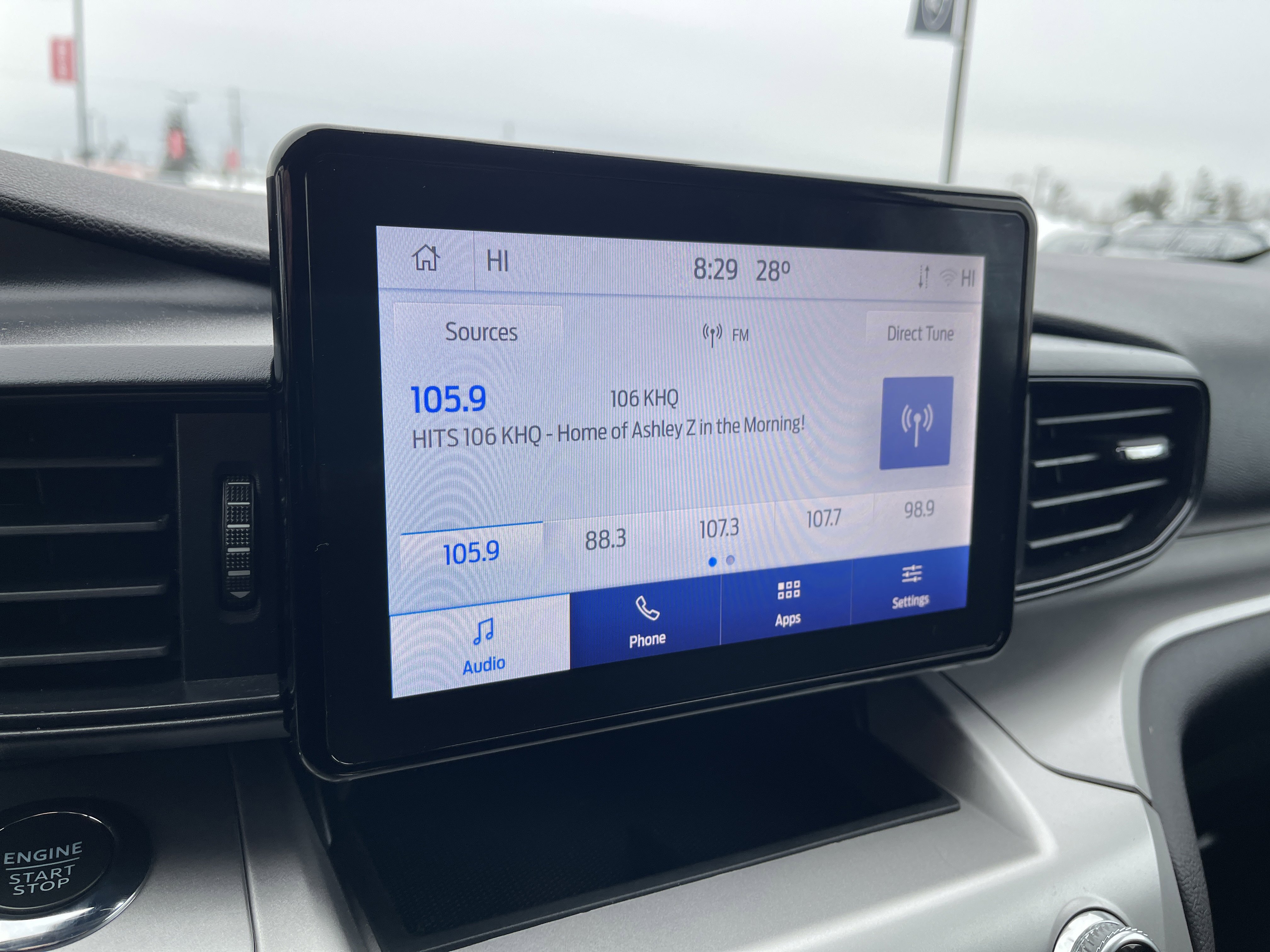 Certified 2022 Ford Explorer XLT w/ Class IV Trailer Tow Package image 19