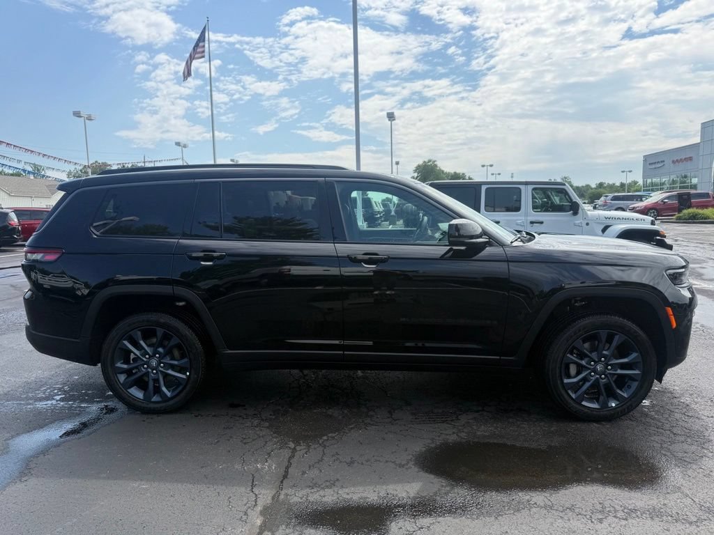 New 2026 Jeep Grand Cherokee L Limited AWD/4WD image 2
