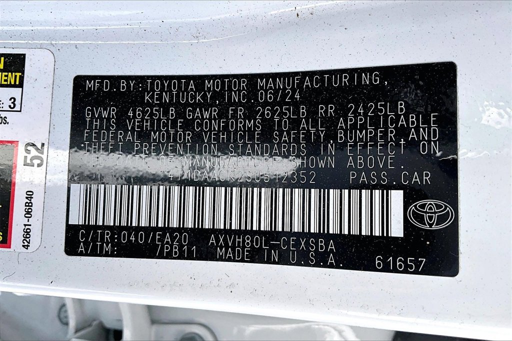 Used 2025 Toyota Camry SE image 29