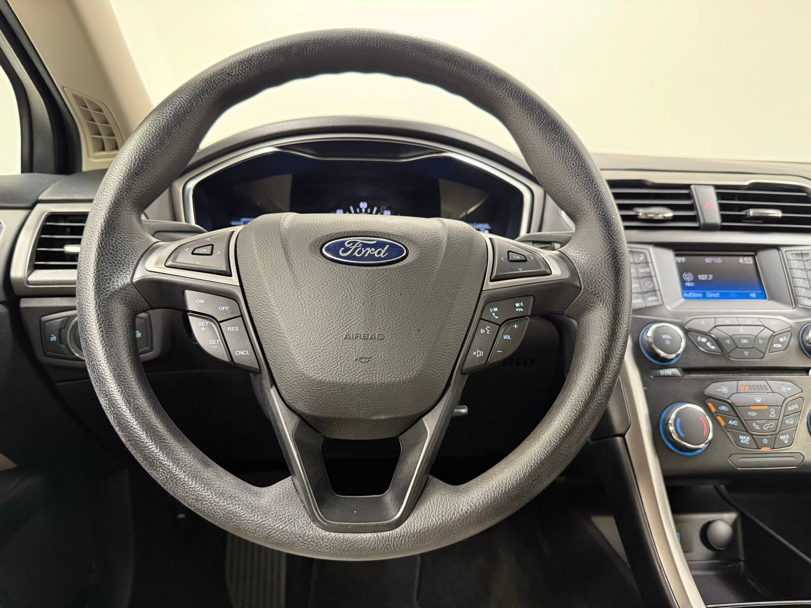 Used 2018 Ford Fusion S FWD image 18