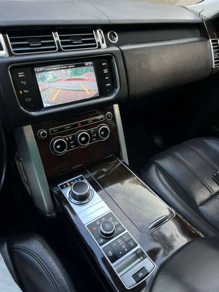 Used 2015 Land Rover Range Rover Long Wheelbase Supercharged image 9
