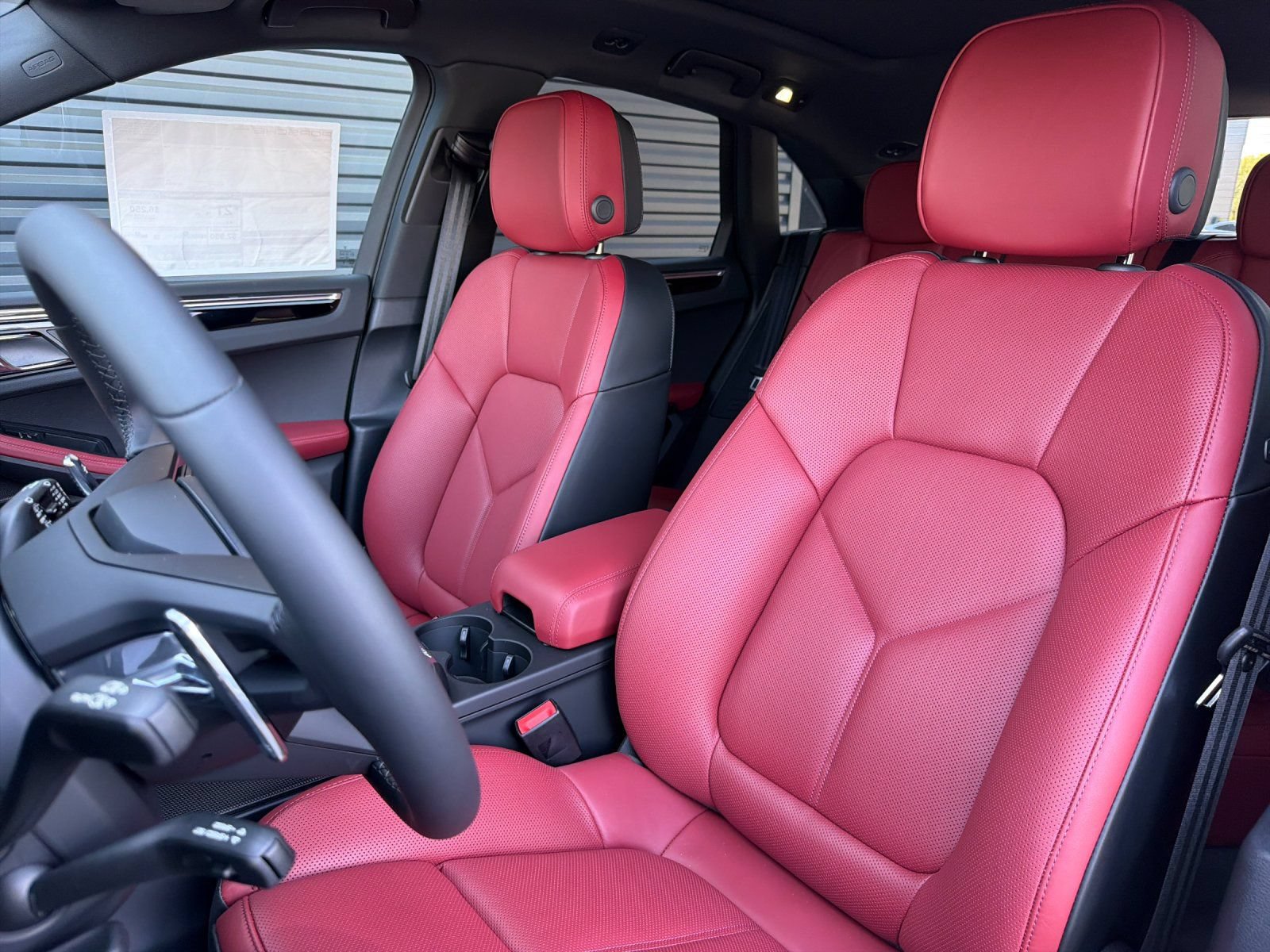 New 2026 Porsche Macan AWD/4WD image 5