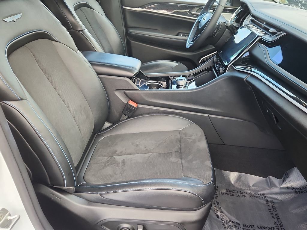 Used 2022 Jeep Grand Cherokee Trailhawk image 15