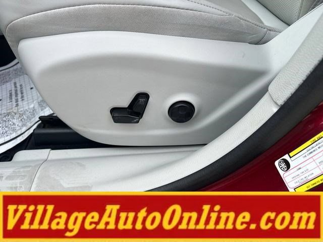 Used 2021 Jeep Cherokee Latitude Lux FWD image 15