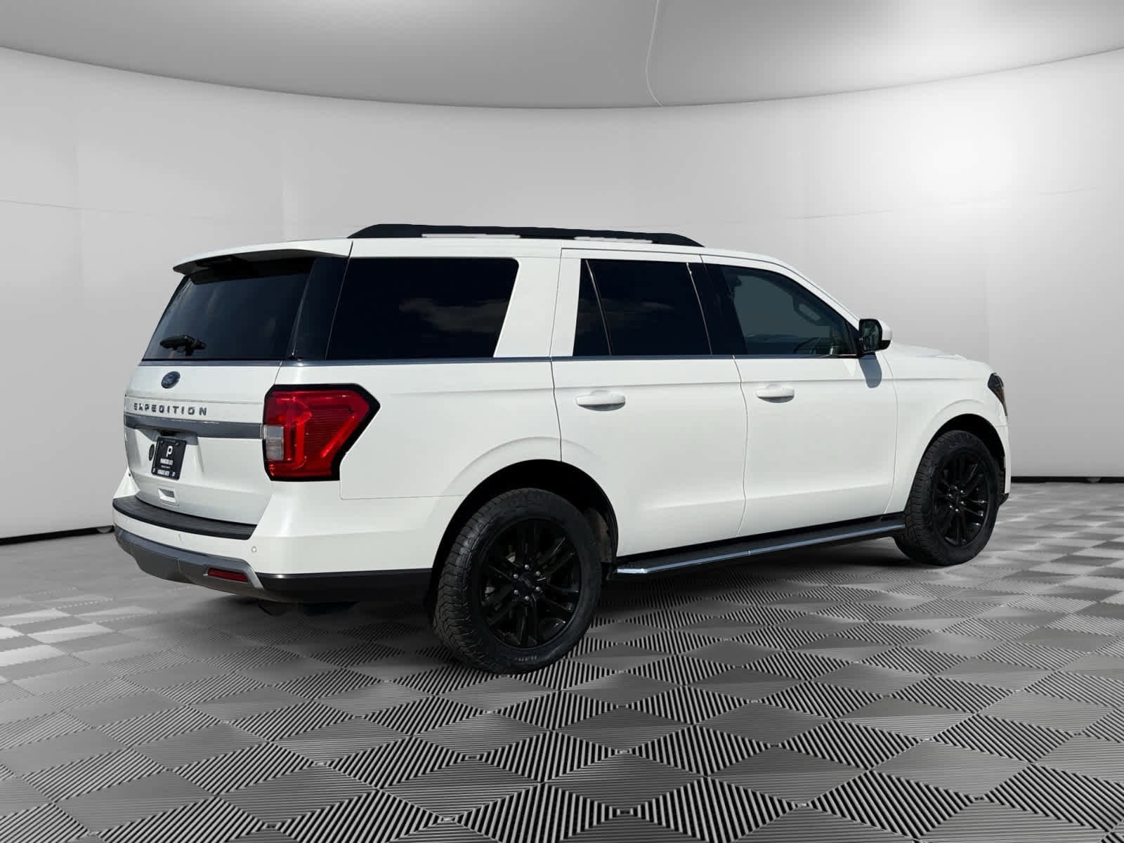 Used 2022 Ford Expedition XLT RWD image 5