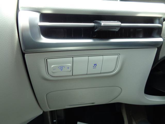 Used 2025 Hyundai Tucson SE FWD image 40