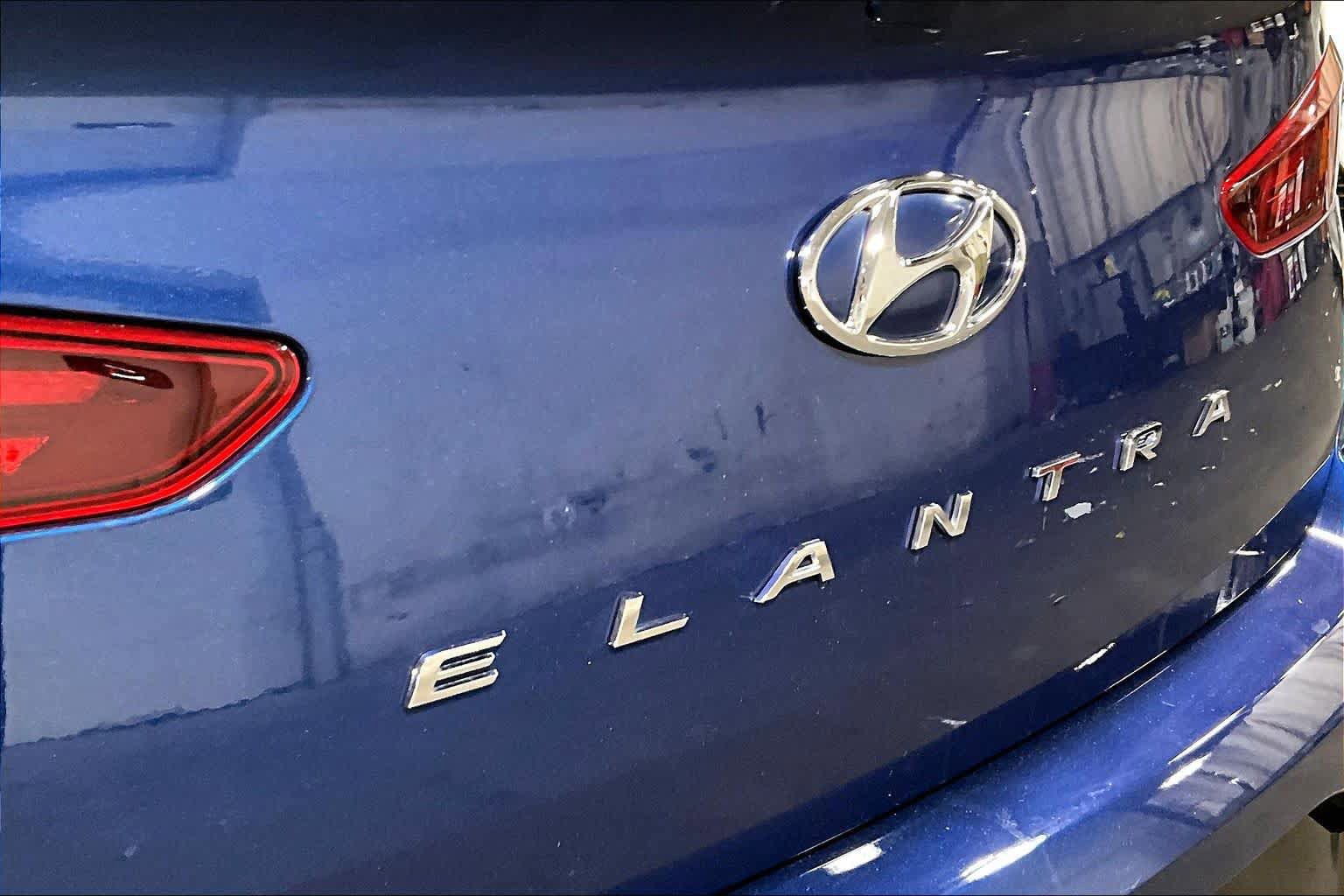 Used 2019 Hyundai Elantra Value Edition FWD image 31