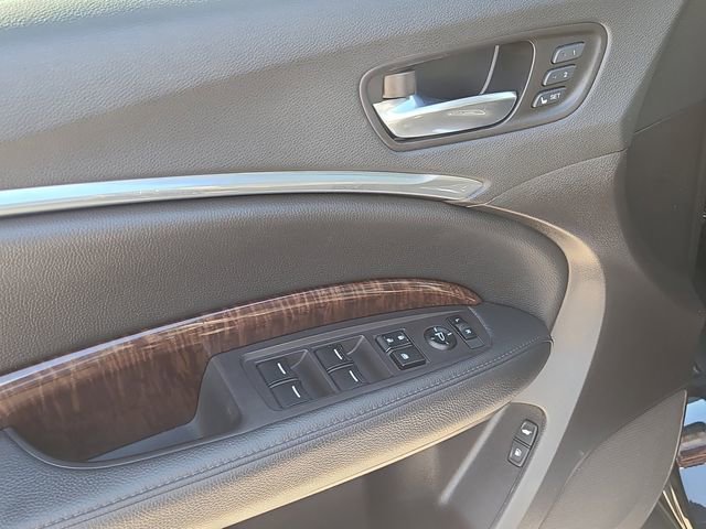 Used 2020 Acura MDX SH-AWD image 16