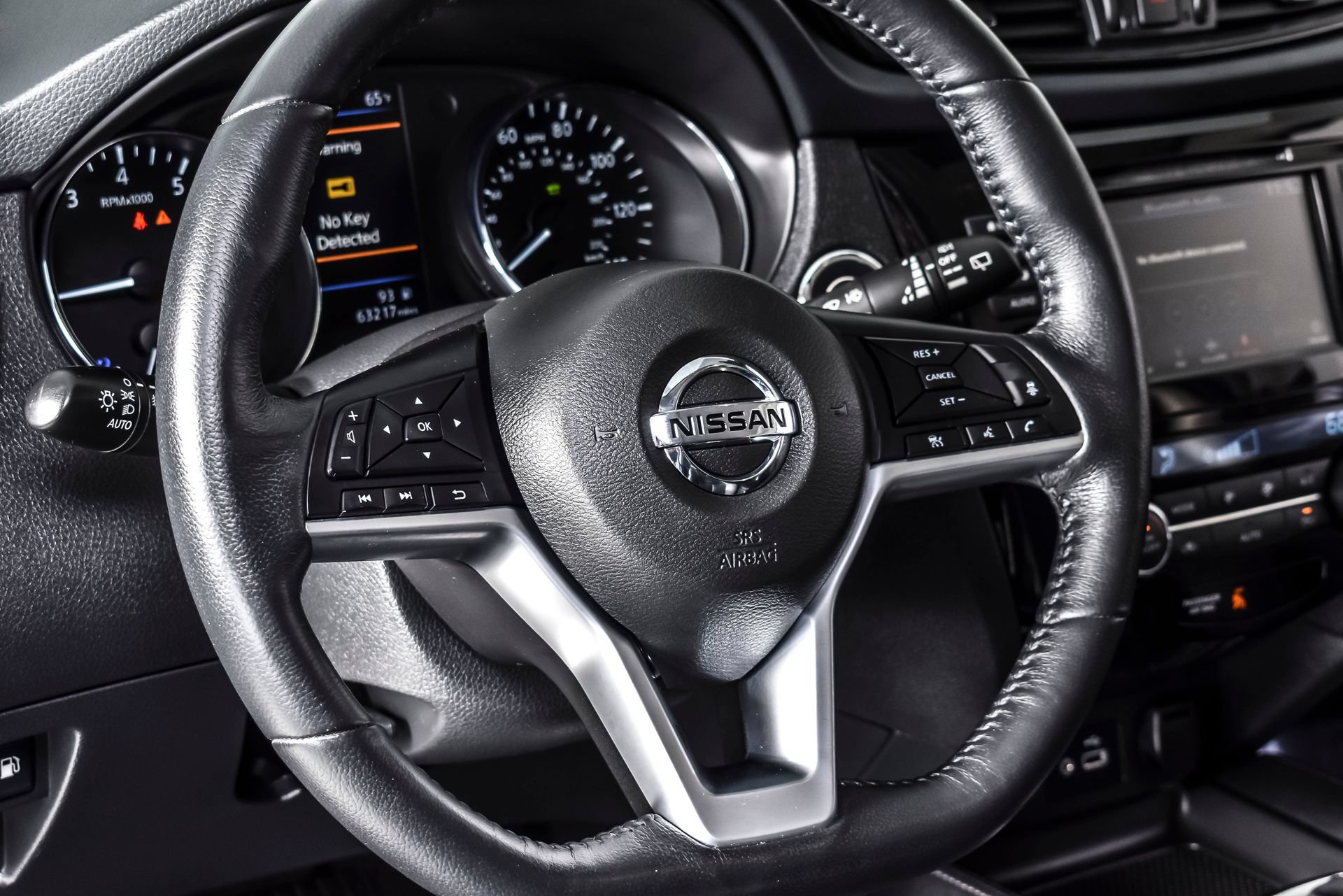 Used 2018 Nissan Rogue SL w/ Premium Package AWD/4WD image 18