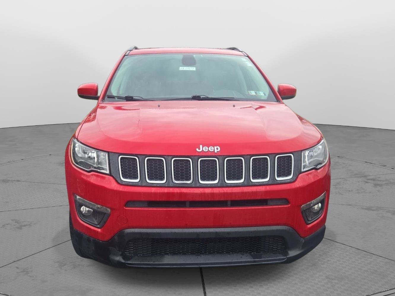 Used 2018 Jeep Compass Latitude w/ Popular Equipment Group image 2