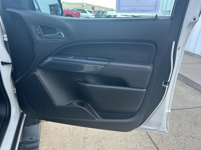 Used 2018 GMC Canyon All Terrain w/ Trailering Package AWD/4WD image 16