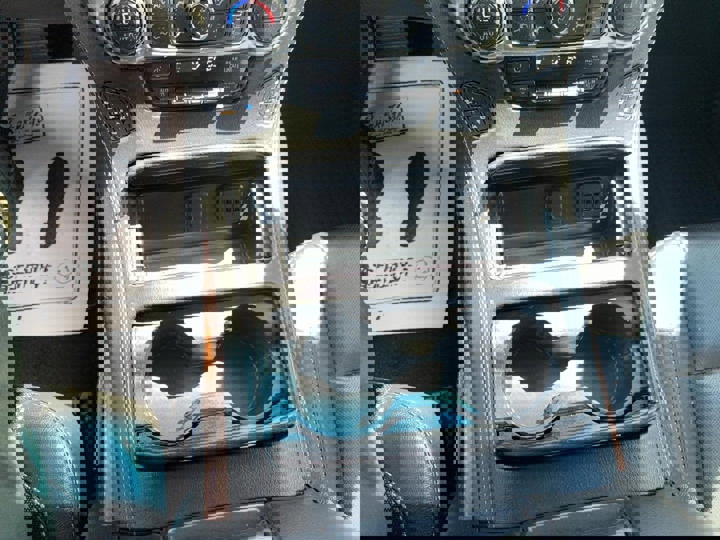 Used 2016 Chevrolet Suburban LTZ AWD/4WD image 36