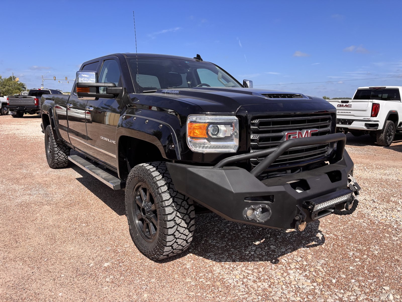 Used 2018 GMC Sierra 3500 Denali w/ Duramax Plus Package AWD/4WD image 7