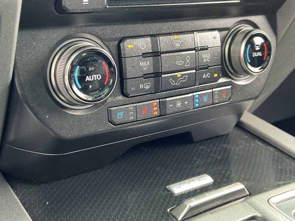 Used 2017 Ford F150 Raptor w/ Equipment Group 802A Luxury image 34