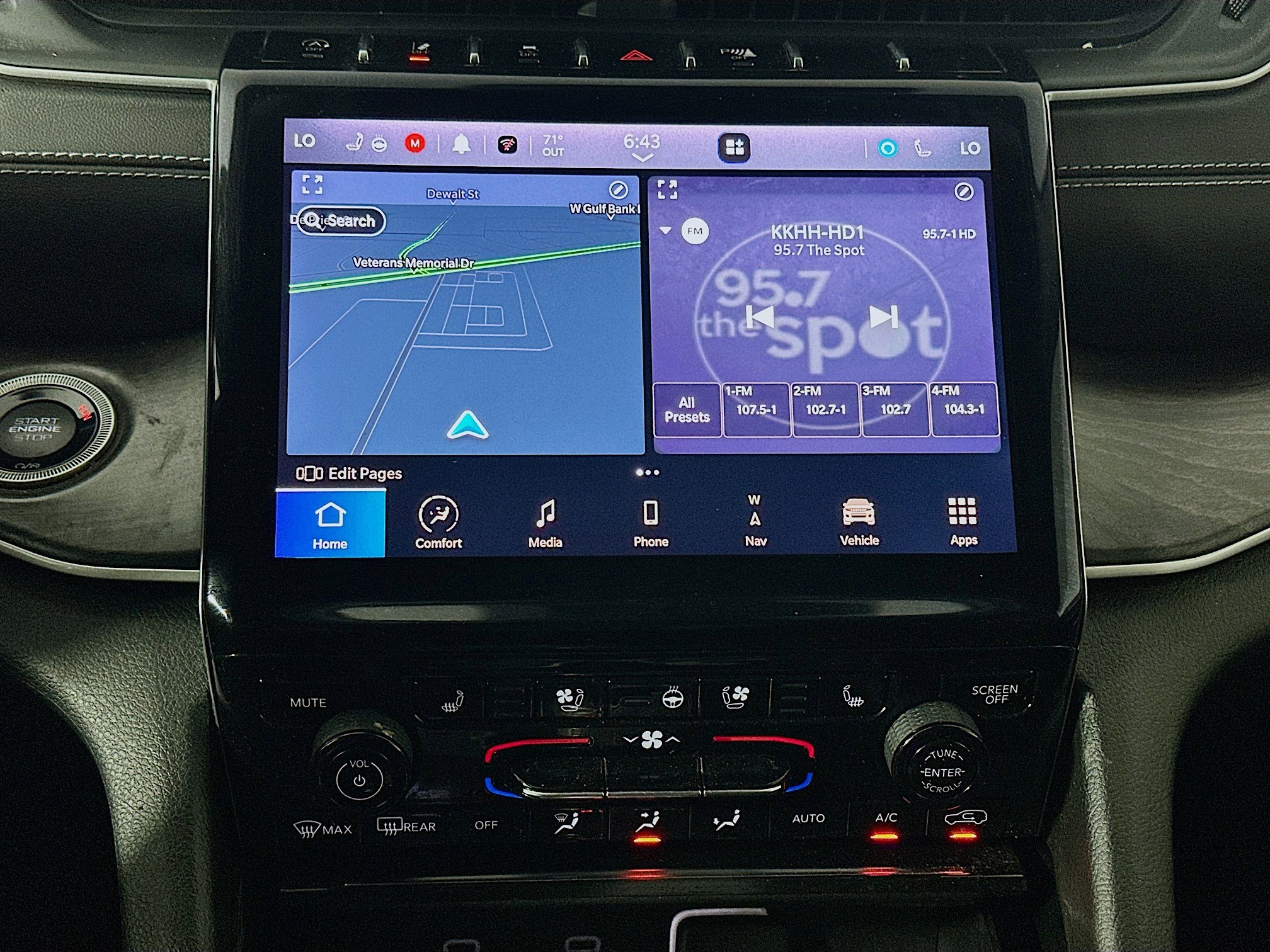 Used 2023 Jeep Grand Cherokee L Limited w/ Luxury Tech Group II image 21