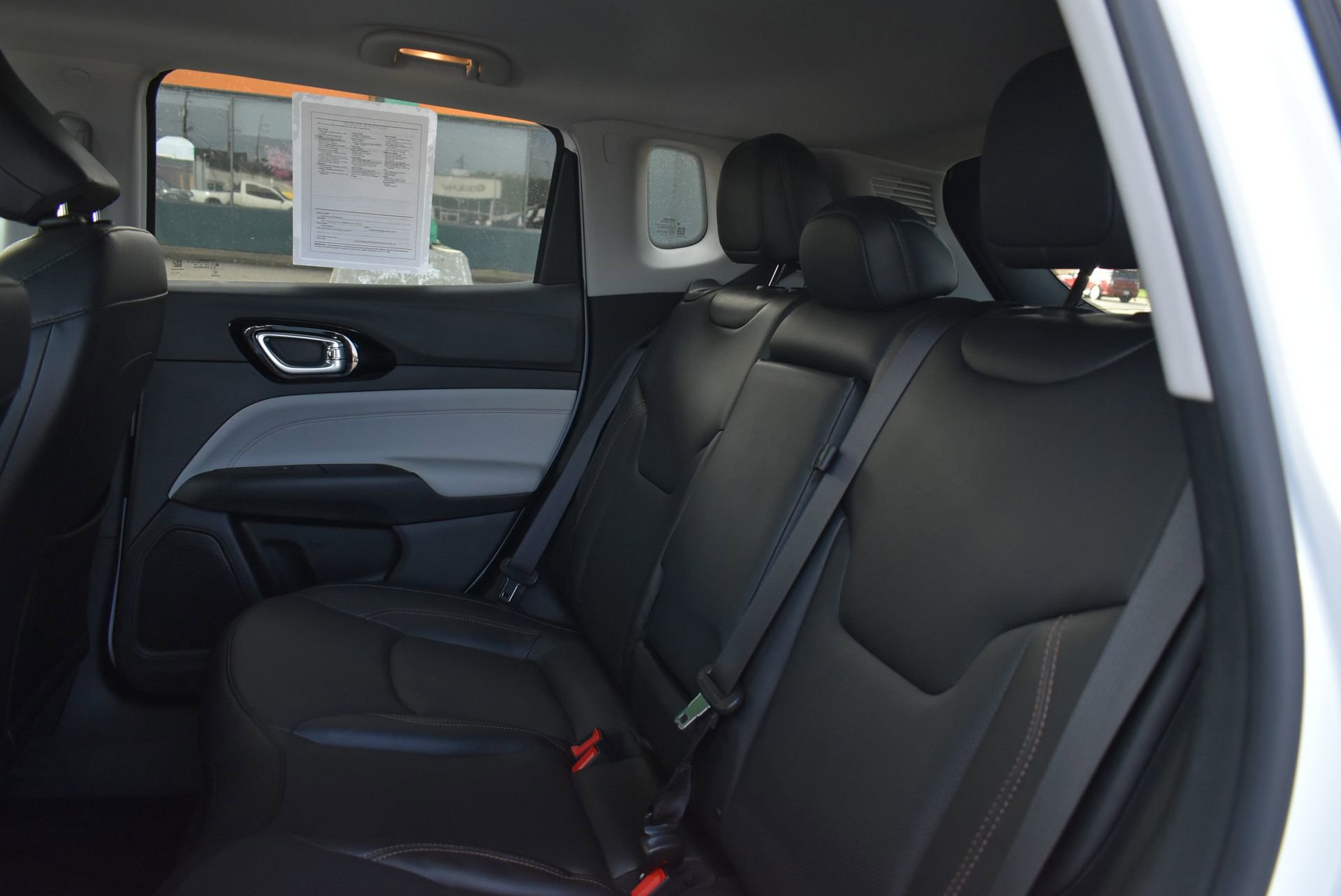 Used 2022 Jeep Compass Limited w/ Elite Group image 17