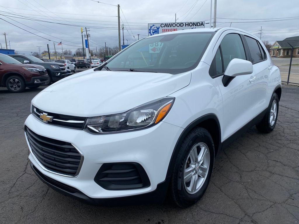 Used 2020 Chevrolet Trax LS w/ Tint and Cruise Package FWD image 7