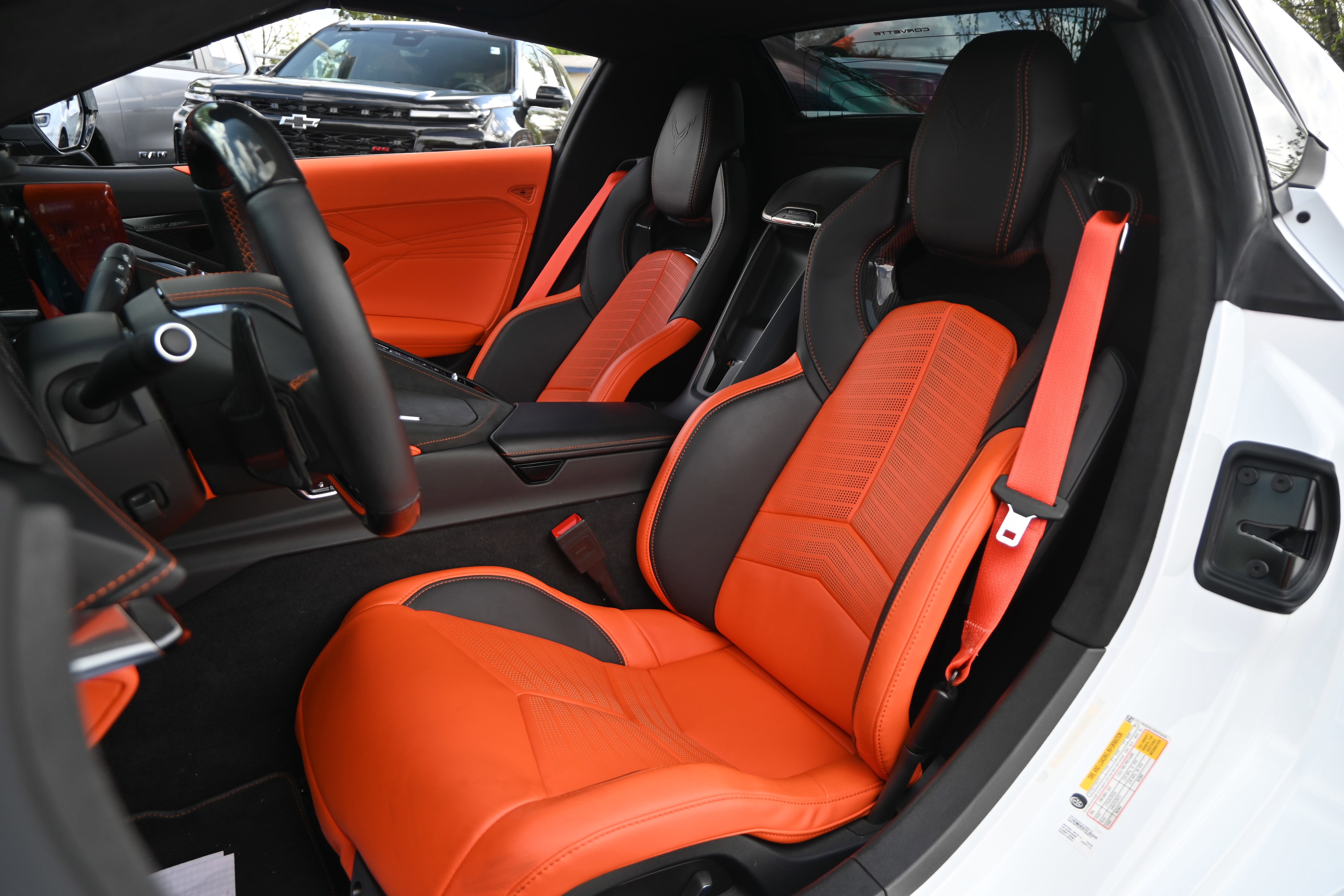 Used 2025 Chevrolet Corvette E-Ray w/ Stealth Interior Trim Package AWD/4WD image 16