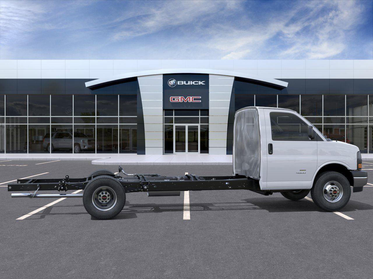 New 2026 GMC Savana 3500 Extended w/ Power Convenience Package RWD image 5