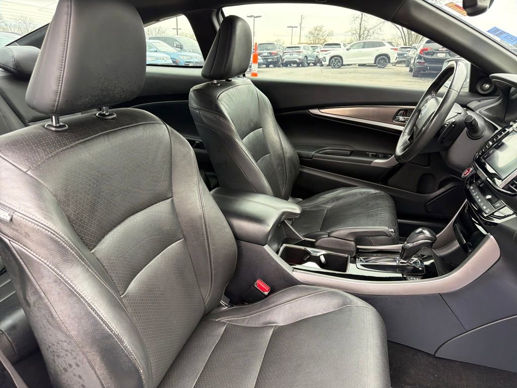 Used 2016 Honda Accord Touring image 26