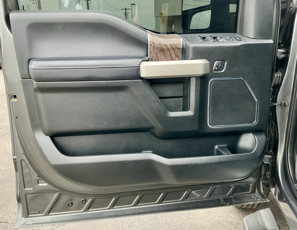 Used 2019 Ford F350 Lariat w/ Lariat Ultimate Package image 44