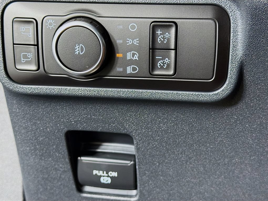 Used 2025 Ford Bronco Outer Banks AWD/4WD image 15