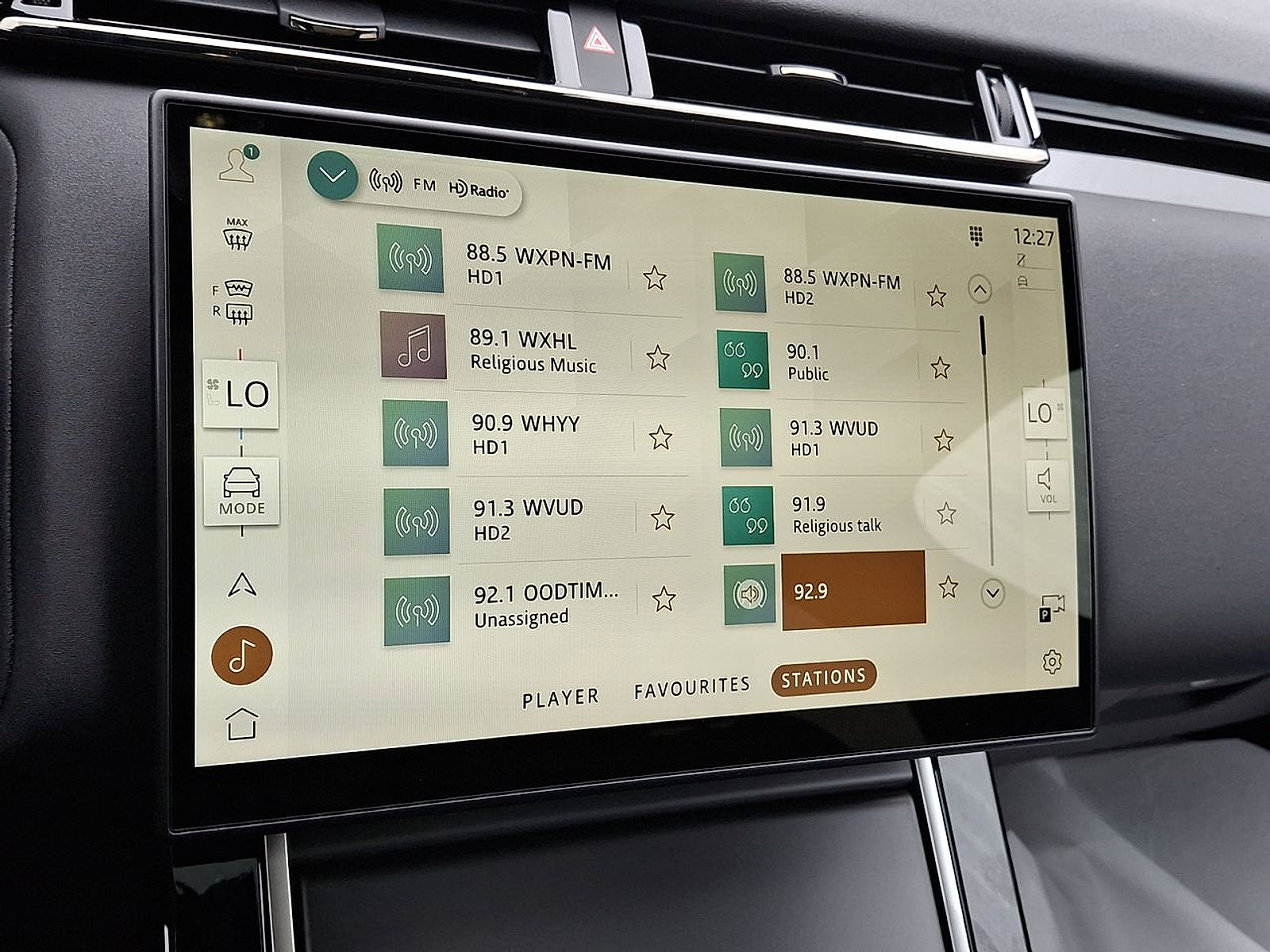 New 2026 Land Rover Range Rover Velar S image 23