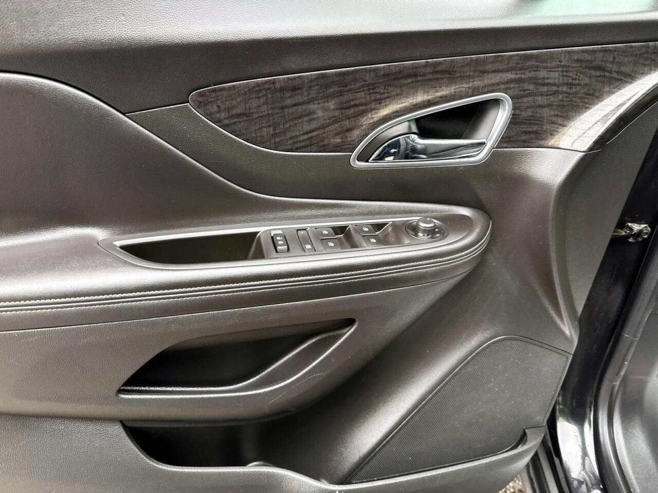 Used 2016 Buick Encore AWD image 12