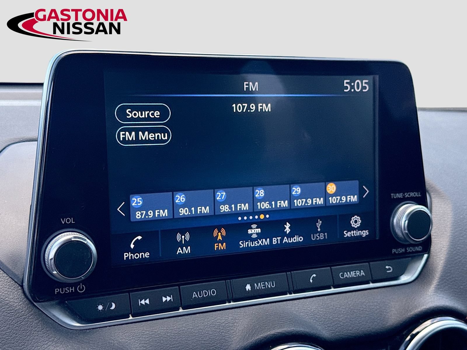 Used 2023 Nissan Sentra SR w/ Electronics Package FWD image 18